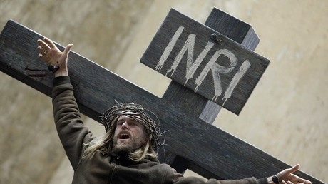 «Trop gay» ? Un acteur jouant le rôle de Jésus banni de la parade de Pâques en Espagne