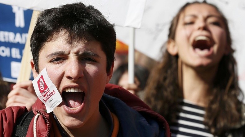 Loi travail : quelques centaines de lycéens de nouveau rassemblés à Paris