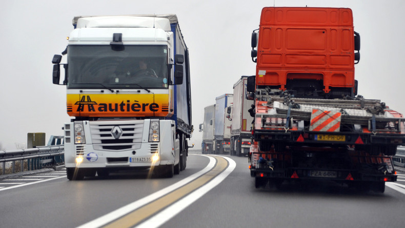 A peine rentrée en vigueur, la nouvelle taxe kilométrique bugge déjà !