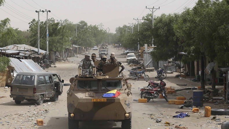 Amnesty accuse l’armée nigériane d’avoir tué 350 chiites et enterré leurs corps en secret
