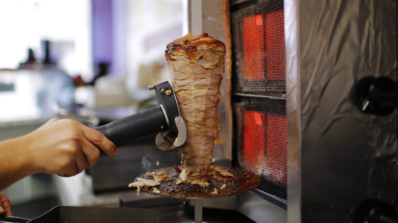 Rumeurs de régime estival forcé : les Moscovites pourraient être bientôt privés de leurs kebabs !