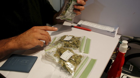 Miracle ! Des nonnes font pousser du cannabis pour en faire des remèdes antidouleur (PHOTOS)