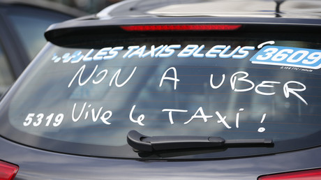 Toulouse : des taxis bloquent la ville pour protester contre les VTC