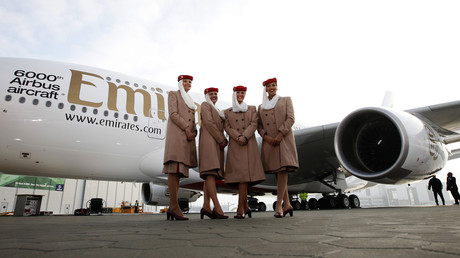 «Prison dorée» : Emirates aurait créé «une culture de la peur» pour ses employés