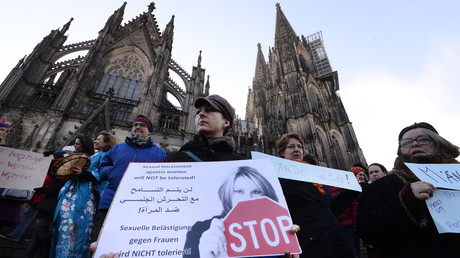 Agressions du Nouvel An à Cologne : la police a reçu l'ordre de retirer le mot «viol» de son rapport