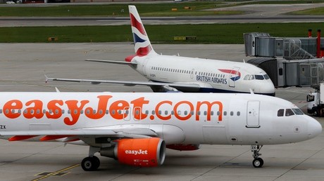 Un Irakien débarqué d'un avion d’EasyJet sur un soupçon de terrorisme veut poursuivre la compagnie