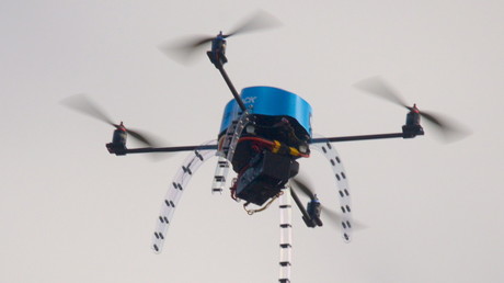 Les drones font de la livraison illégale dans les prisons du monde