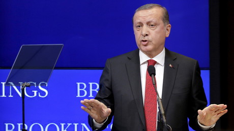 Aux Pays-Bas, la Turquie fait la chasse aux insultes faites à son président
