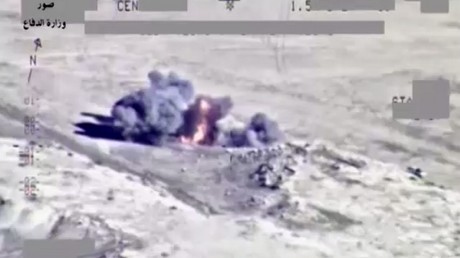 Images de guerre : l’armée irakienne bombarde les positions de Daesh