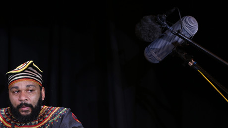 Dieudonné au Canada : les politiciens condamnent, les Québécois l'accueillent volontiers