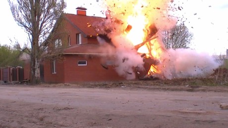 Russie: les autorités font sauter une salle de prière après y avoir découvert des explosifs (VIDEO)