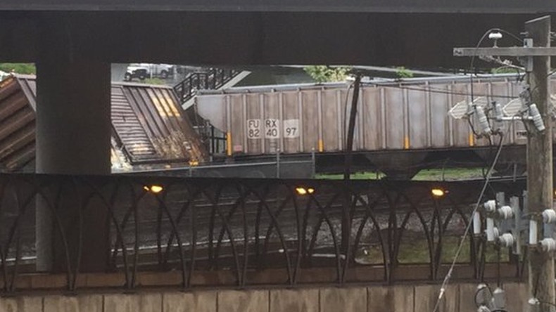 Washington : un train de marchandises déraille, entraînant la fuite d’une substance dangereuse
