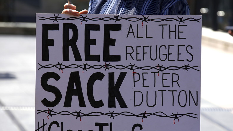 Suicides de migrants de Australie: un ministre accuse les ONG