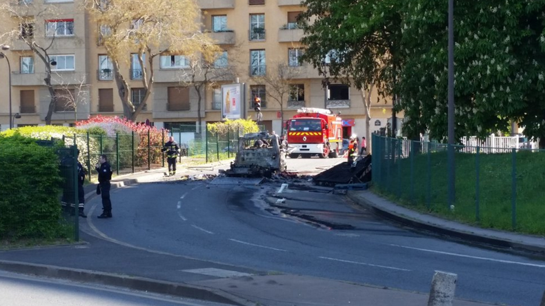 Puissant incendie près du métro Javel à Paris (PHOTOS)