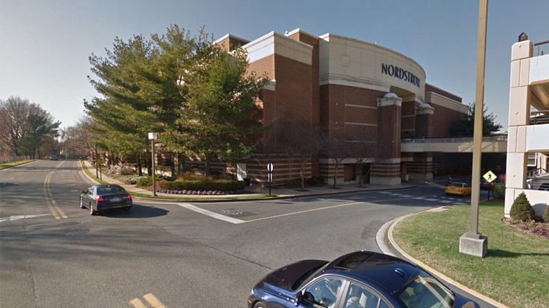 Fusillade dans un centre commercial d’une banlieue aisée de Washington, trois victimes