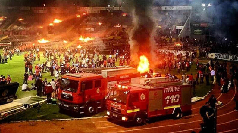 Turquie : 3 blessés dans un incendie criminel sur un stade de foot après une déroute domestique