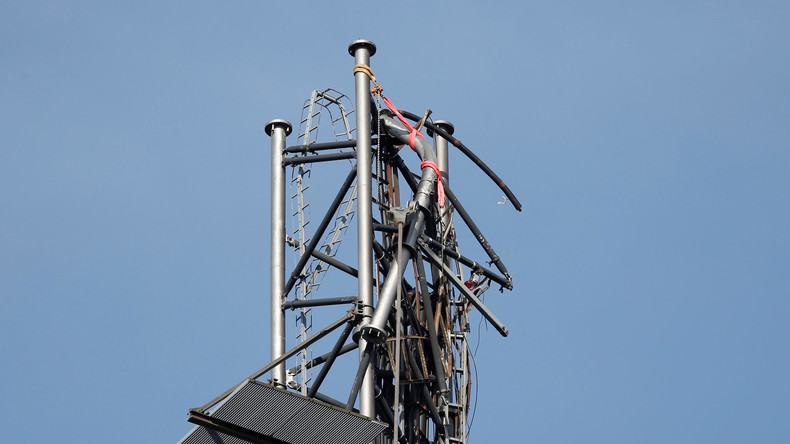 Effondrement d’une antenne en Suède : la Russie, coupable automatique ?