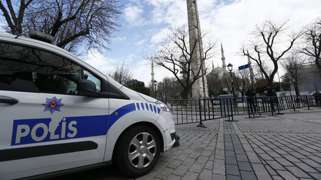 Contrôle étatique: le rédacteur en chef d'une chaîne de télévision pro-kurde a été arrêté à Istanbul