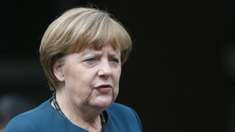 Angela Merkel s'en va en guerre contre le Front national