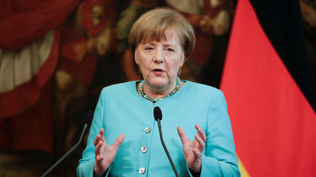 Face à la pression nationaliste, Merkel appelle l’Union européenne à renforcer ses frontières 