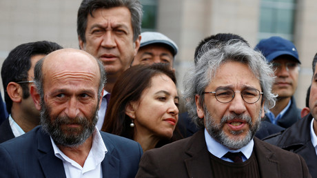 Turquie : deux journalistes condamnés à 5 ans de prison pour avoir «révélé des secrets d’Etat»