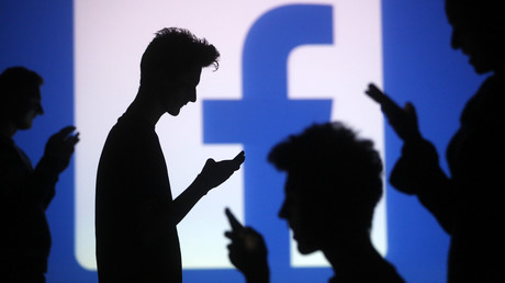 Facebook accusé d’être politiquement biaisé en censurant des articles jugés conservateurs