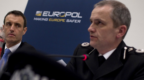 Europol enverra des experts dans les camps de réfugiés pour repérer les terroristes