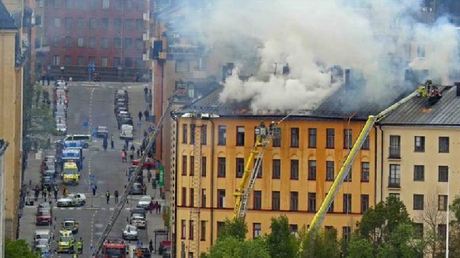 Suède : un violent incendie éclate à quelques kilomètres de l'Eurovision à Stockolm (PHOTOS)