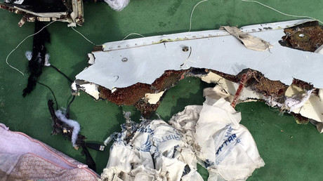 Vol MS804 : les restes humains témoigneraient d’une explosion à bord de l’avion