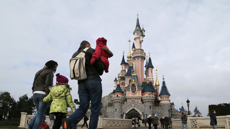 Disneyland Paris comparaît mercredi pour discrimination à l'embauche contre des «non-européens»