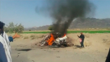 Attaque de drone américaine sur le chef taliban : la famille du chauffeur de taxi tué porte plainte