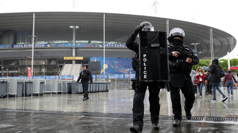 «Fans zones» de l'Euro 2016 : «Il aurait été plus raisonnable de ne pas les prévoir officiellement»