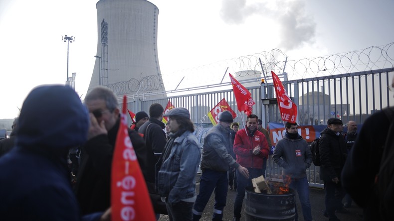 Loi travail : grève votée dans 16 des 19 centrales nucléaires