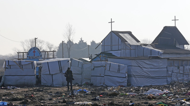 Démarche sincère ou intéressée ? De nombreux réfugiés musulmans se convertissent au christianisme