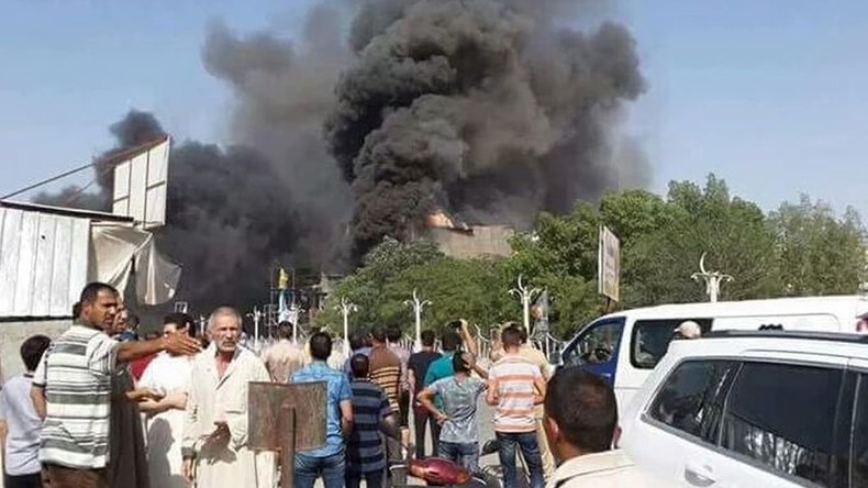 Irak : l’explosion d’une voiture piégée aurait fait au moins cinq morts et dix blessés (PHOTOS)
