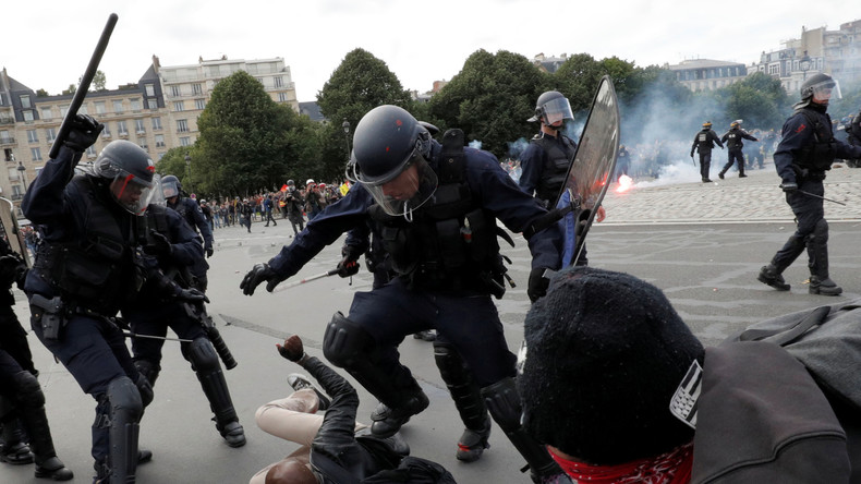 Du droit à manifester
