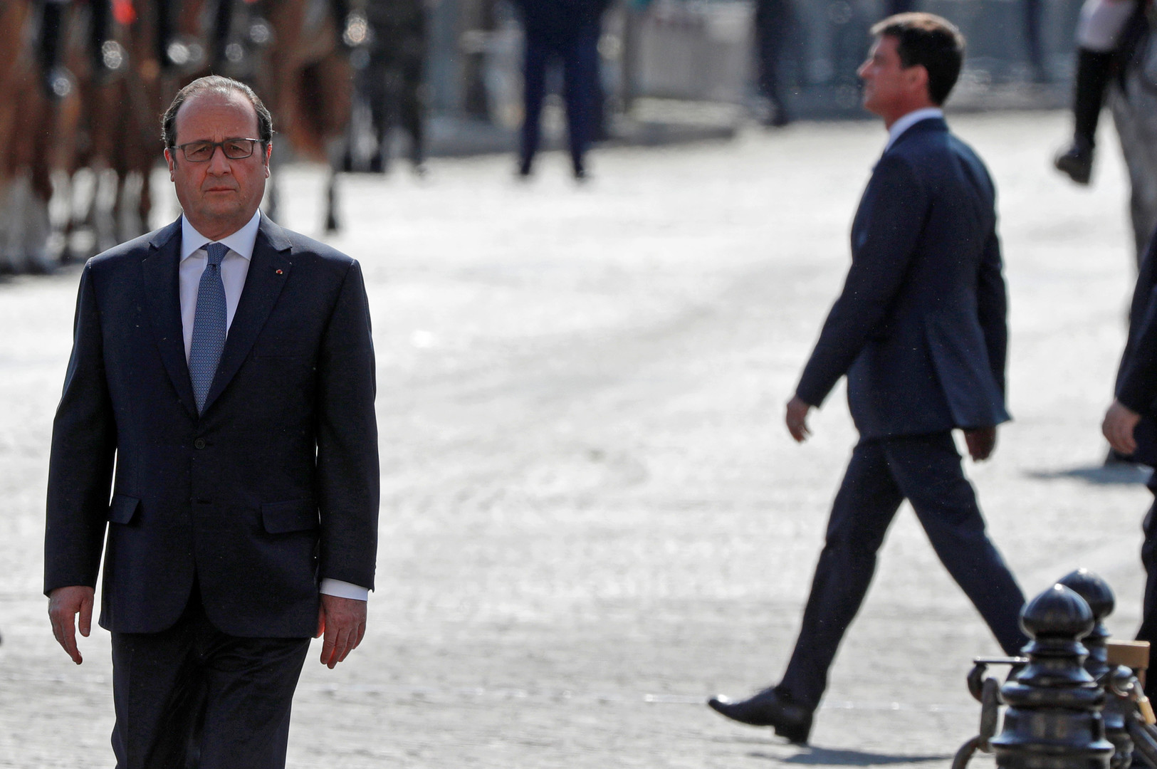 Effondrement de la cote de popularité de François Hollande et de Manuel Valls
