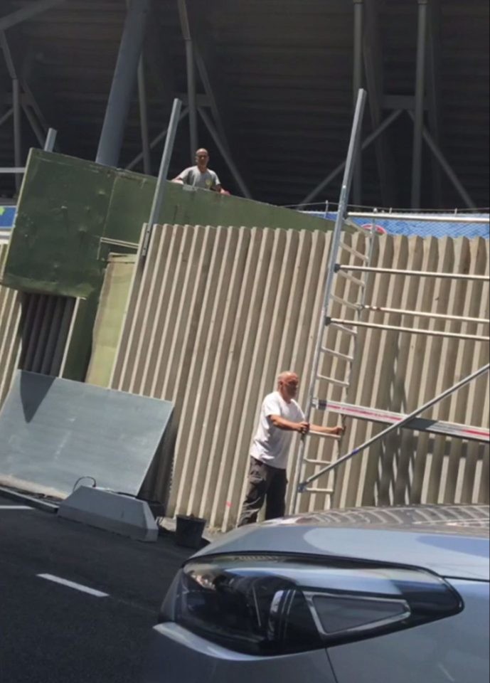 Malgré les mesures de sécurité, un journaliste s'introduit sans difficultés dans le stade Vélodrome