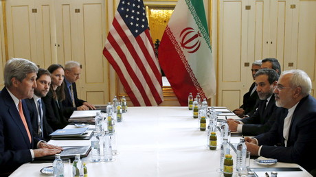 John Kerry et son homologue iranien Zarif