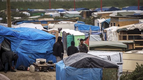 Des armes à feu circuleraient bien dans la «Jungle» de Calais, selon des témoignages concordants