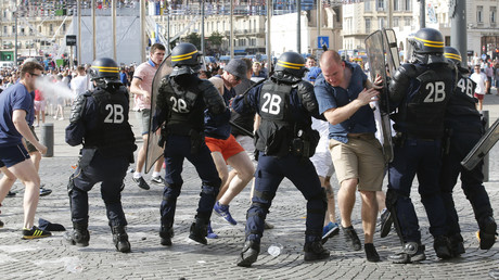 Marseille : fortes tensions entre les supporters et la police, nombreux blessés (PHOTOS, VIDEOS)