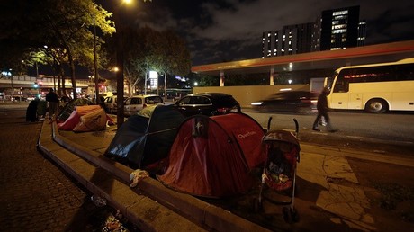 Violente rixe entre migrants à Paris (PHOTOS)