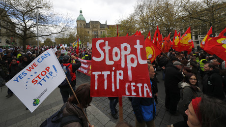 Ratifier le CETA sans recourir aux parlements, «c'est faire comme si les citoyens n’existaient pas»