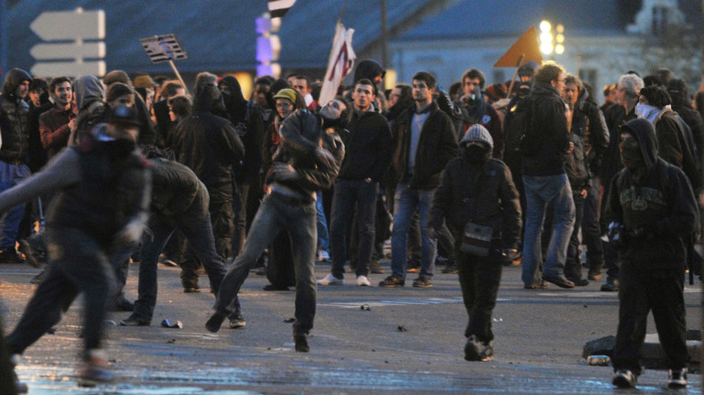 Annulation de l'université d'été du PS : «On cède face aux casseurs pour éviter les frondeurs»