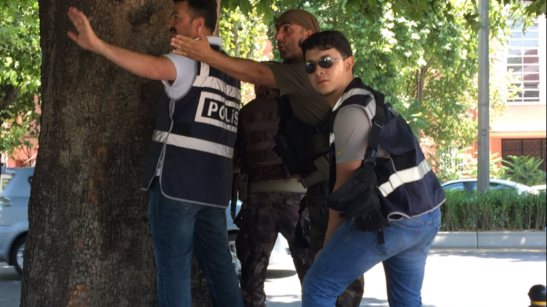 Turquie : un soldat ouvre le feu près du palais de justice à Ankara, avant d'être abattu