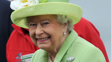 Une émission de la BBC «viole la ligne éditoriale» en blaguant sur la vie sexuelle de la reine