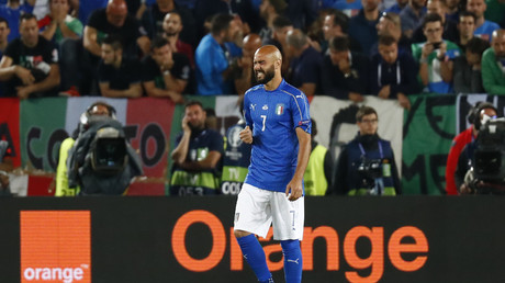 Euro 2016 : l'étrange penalty d'un joueur italien fait le régal de la twittosphère