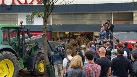 Dix agriculteurs condamnés à des peines de prison pour une manifestation à Caen 