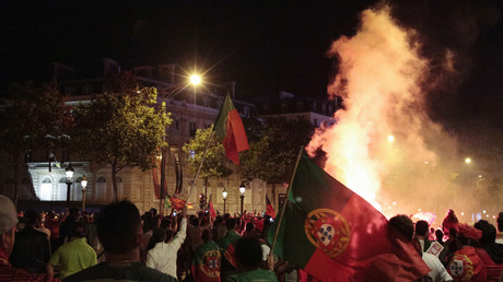 Paris : des supporters portugais violemment agressés à l'issue de la finale de l'Euro 2016