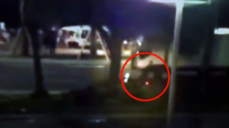 Un motard aurait risqué sa vie en tentant d’arrêter le camion fou de Nice (VIDEO)